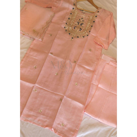 Pure Crepe Kurti Pant Dupatta Set - M&Y Pehnava
