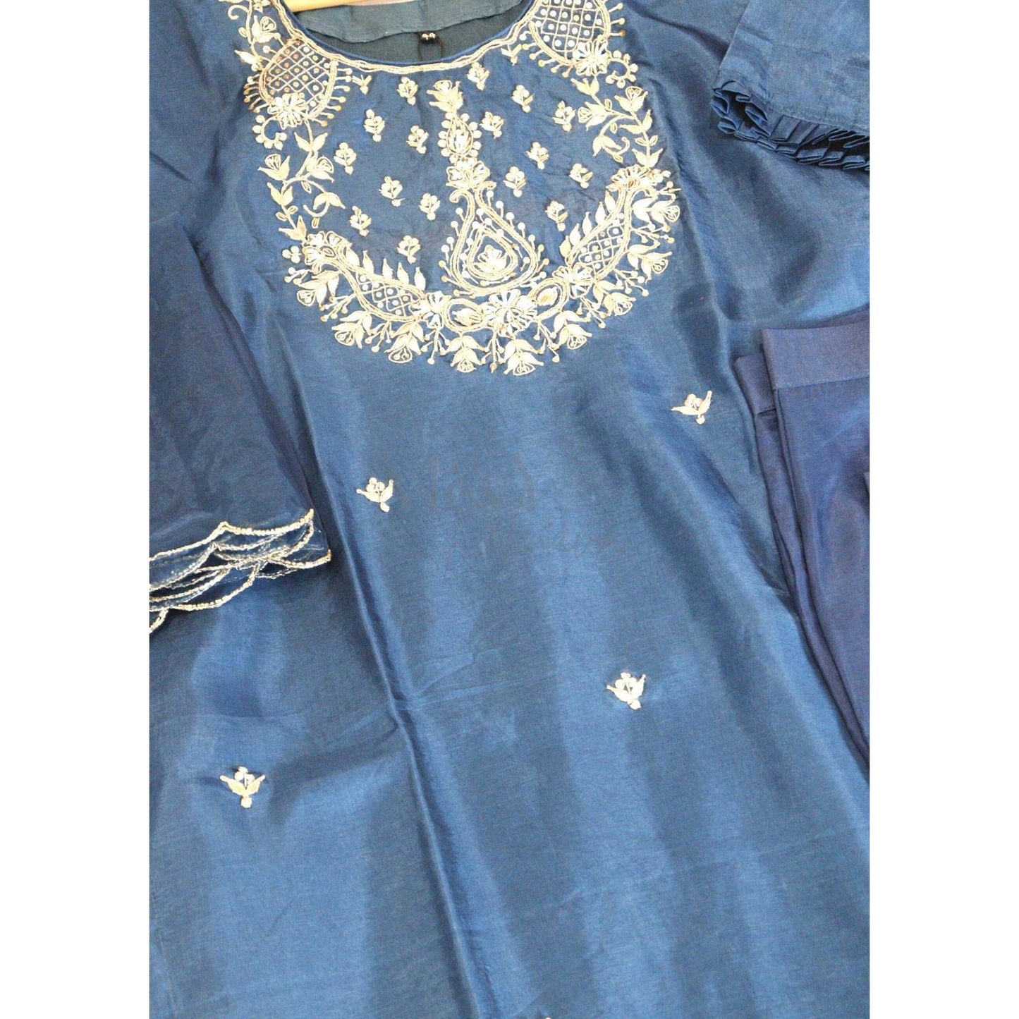 Pure Crepe Kurti Pant Dupatta Set - M&Y Pehnava