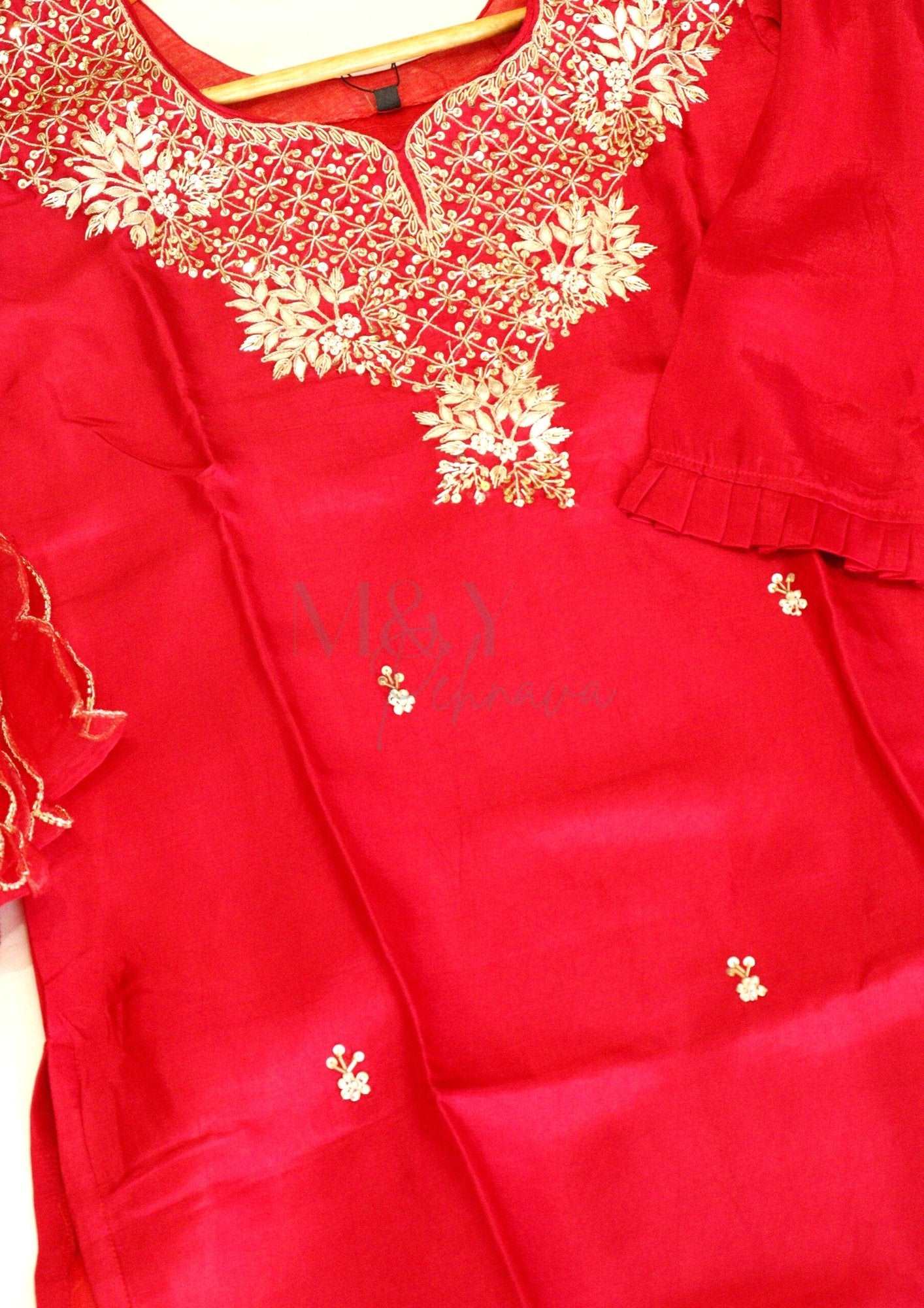 Pure Crepe Kurti Pant Dupatta Set - M&Y Pehnava