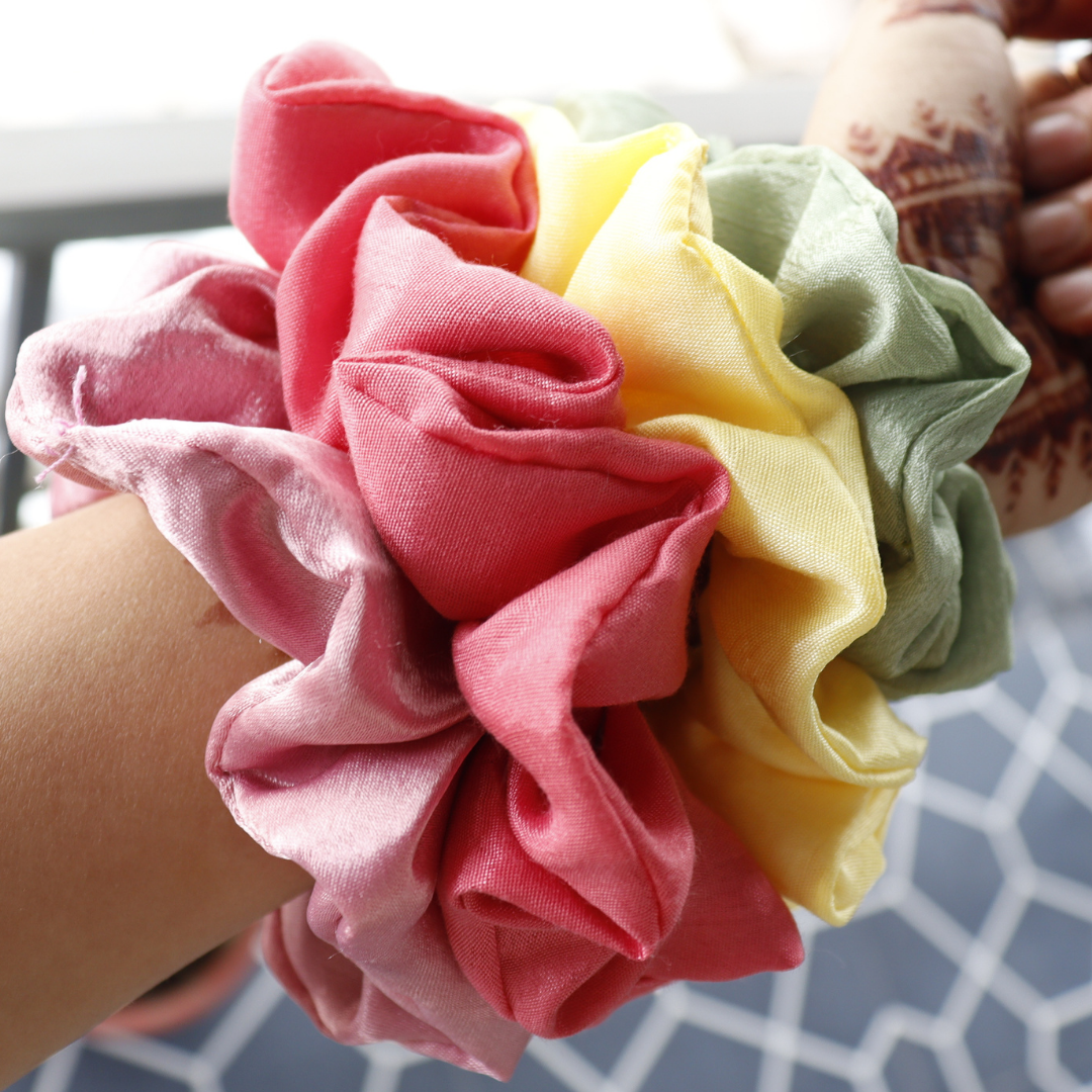 Vibrant - Set Of 4 Scrunchies