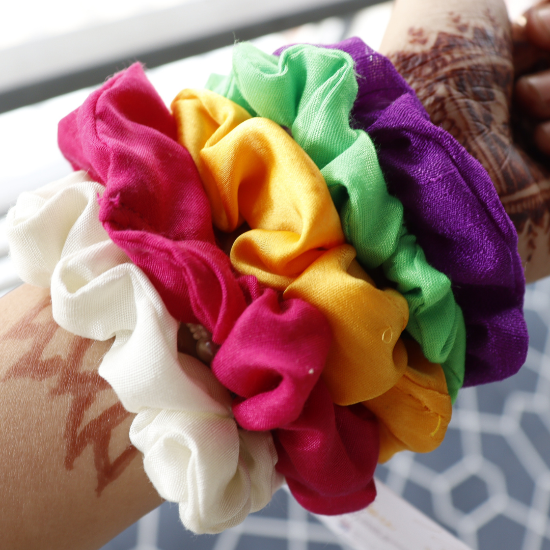 MultiColor - Set Of 4 Small Scrunchies