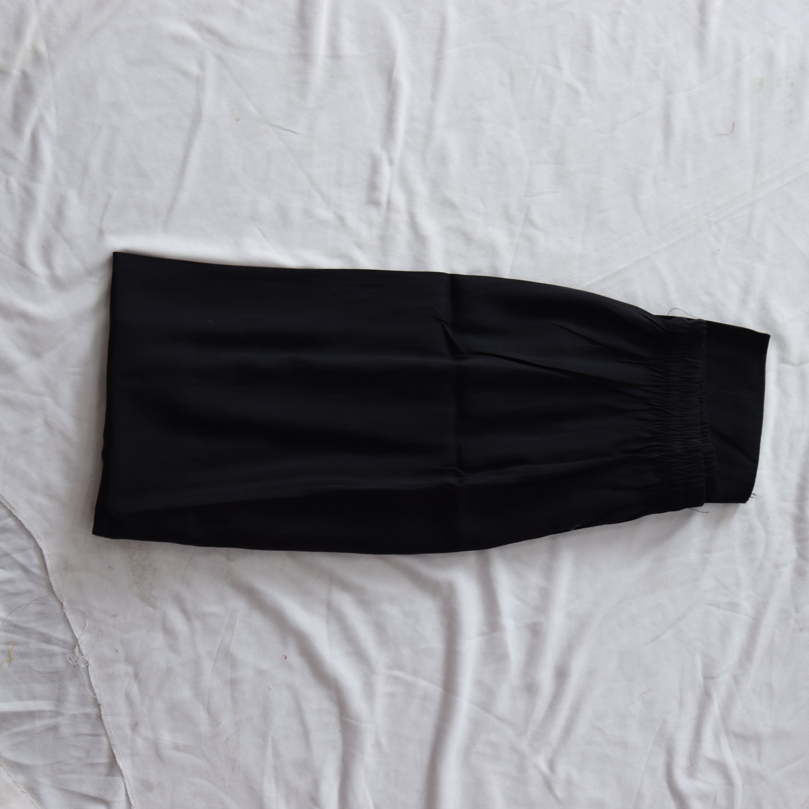 Black Temple Handwork Tissue Embroidered Suit