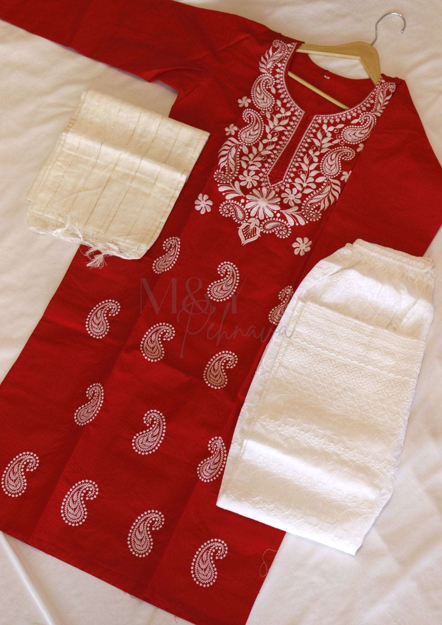 Chikankari Kurti Pant Dupatta Set - M&Y Pehnava